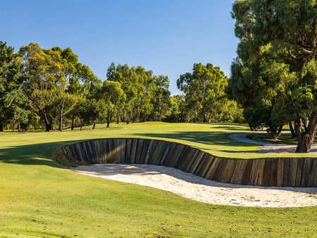 18 Hole Session at Freeway Golf Course