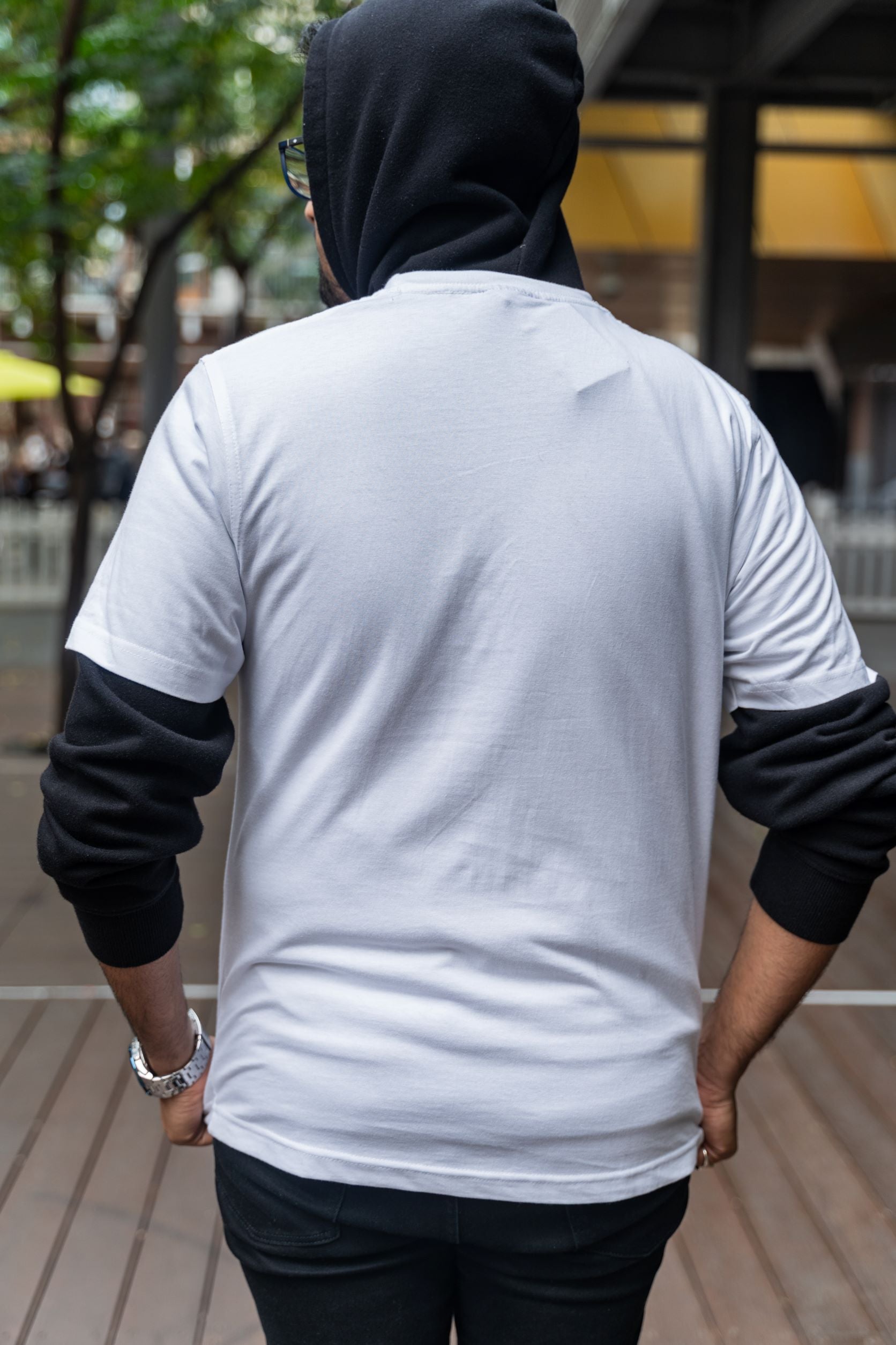 Rear view of the Vietnamese Icon Tee from RMIT Store, showing a plain white back for a clean and simple style.
